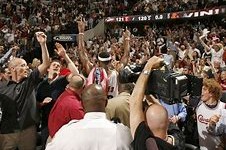 多米体育APP下载-克里夫兰骑士内部会议纪要流出：赛后强势反弹，社区盾使命明确，团队化学反应显著(波士顿凯尔特人vs克里夫兰骑士)