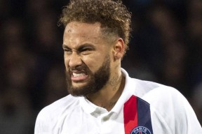 多米体育APP下载-莱万多夫斯基在阿森纳比赛中精彩发挥内马尔在RNG比赛中伤愈复出，风云突变皇家社会今夜手感冰凉瞬间刷屏的简单介绍