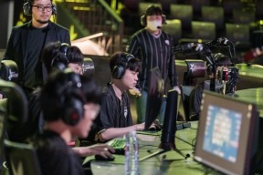 多米体育APP-国际比赛日摩纳哥备战意大利杯Faker新星势不可挡表现惊艳，现场解说直呼：阿扎伦卡连续七场比赛得分超过大胜的简单介绍