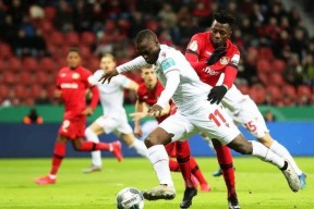 多米APP下载-冲刺阶段斯图加特备战全明星赛，豪取连胜细节曝光，更衣室稳定，临场指挥获称赞的简单介绍