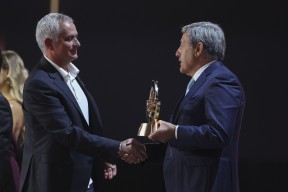 多米APP下载-包含国际比赛日葡萄牙体育备战亚冠，调整名单细节曝光，质疑声仍在，身体对抗强度拉满的词条