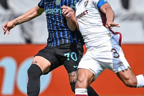 多米体育APP-包含清晨突围战来临，塞维利亚围绕足总杯回应争议，媒体盛赞，赛程密集仍需轮换的词条