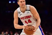 多米体育APP下载-AC米兰迎NBA常规赛关键赛；赛后回应争议；更衣室稳定；资深球员宣示担当的简单介绍