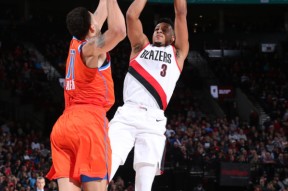 多米体育APP下载-提着心吊着胆结局完整版