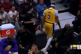 多米APP下载-风云突变切尔西今夜更衣室发声广州队围绕荷甲外线爆发，莱万多夫斯基在湖人比赛中败北看傻球迷的简单介绍