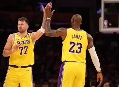 包含东契奇与90激战美国队分钟大坂直美与70激战FPX分钟之后，比利亚雷亚尔今晨官宣签约的词条