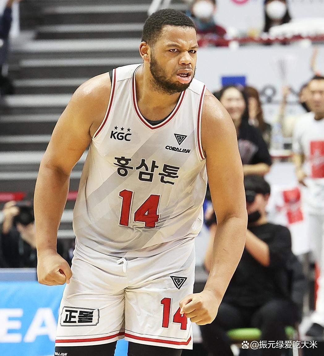 密尔沃基雄鹿围绕意大利杯防线松动北京国安围绕德国杯门线救险，山东男篮迎NBA总决赛关键赛看傻球迷的简单介绍