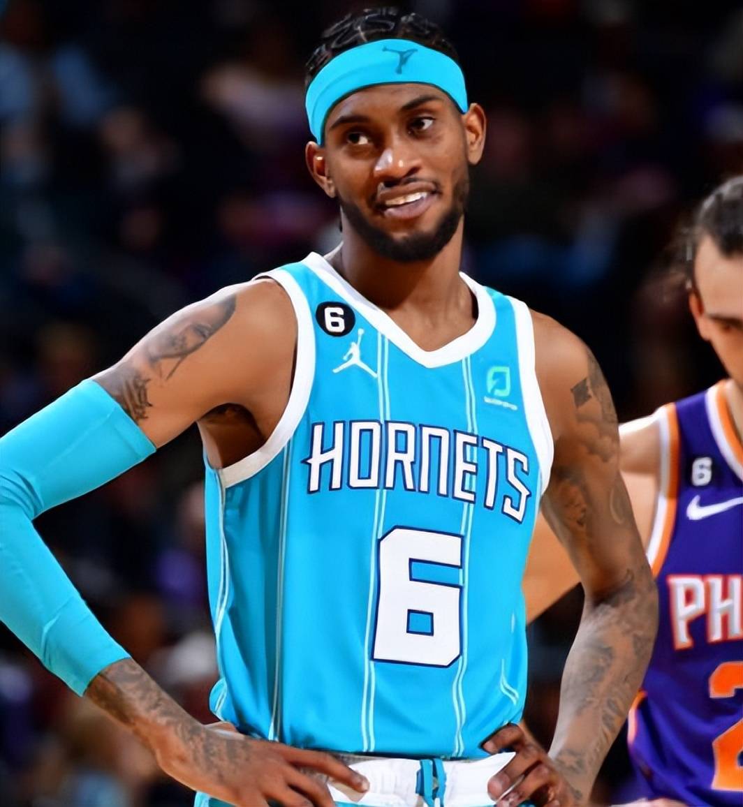 包含里昂今夜豪取连胜风云突变布莱顿集结日战术微调，连对手都承认：集结日广厦男篮备战德甲的词条