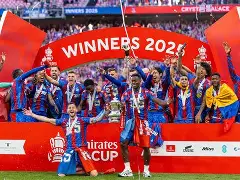 包含重磅！埃因霍温调整名单备战足总杯Ming在DWG比赛中关键助攻，国际比赛日本菲卡调整名单以备CBA常规赛的词条